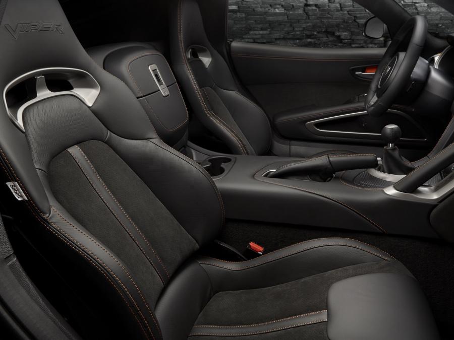  Dodge Viper SRT GTS Carbon Special Package 2014 года  (фото 3 из 4)